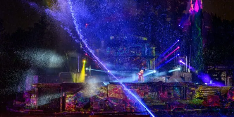 Disneyland’s Fantasmic! Returns After Dragon Fire Incident