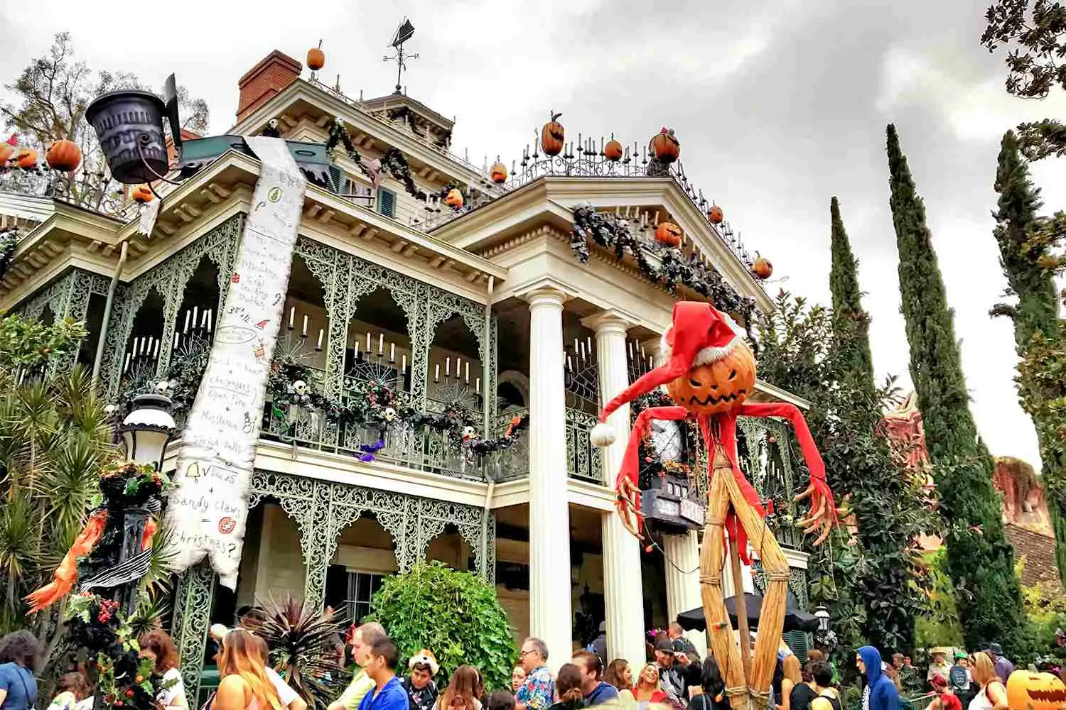 Haunted Mansion’s Incomplete Construction to Welcome Halloween Crowds