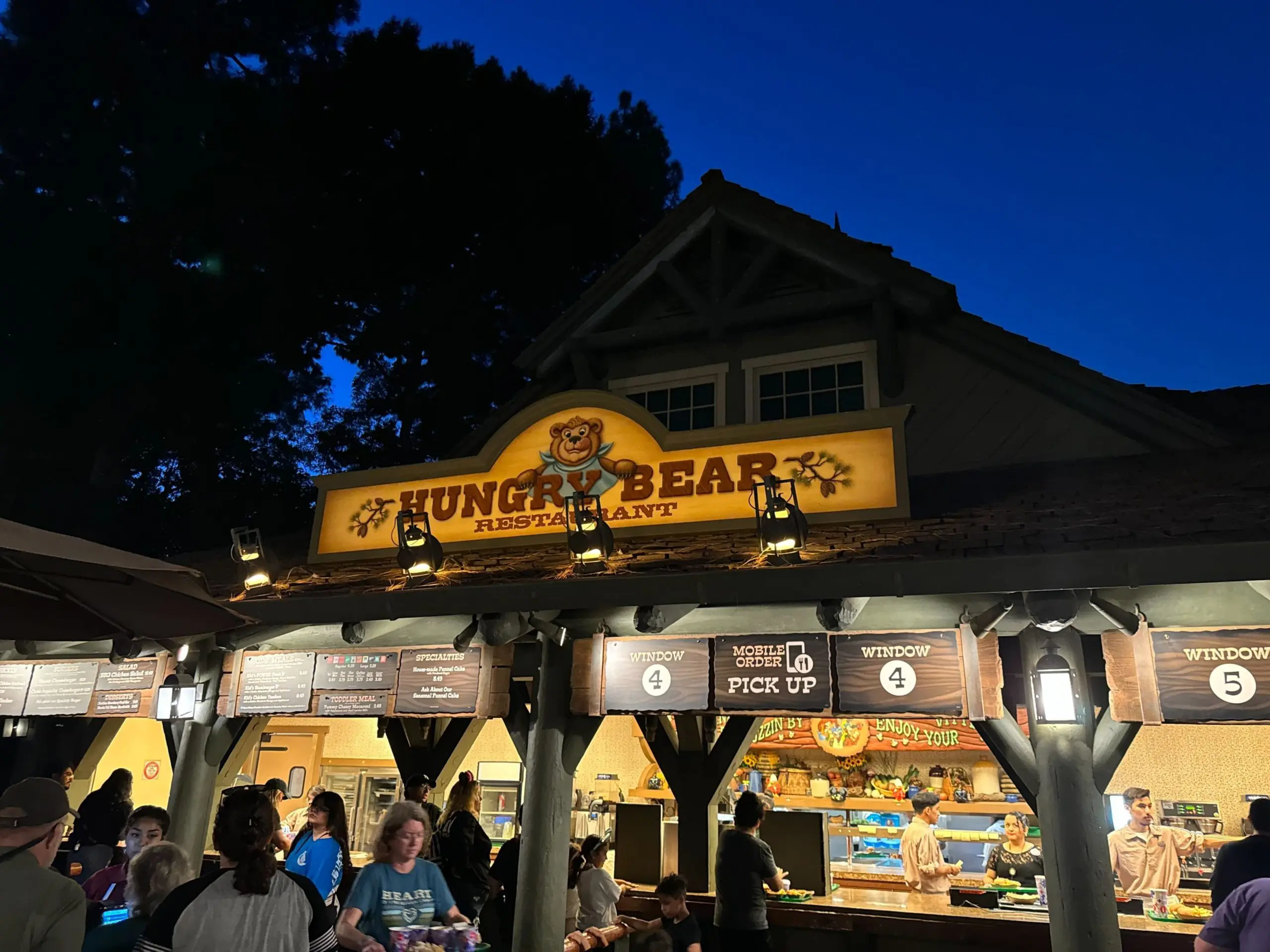 Disneyland Brings Back Country Bears and Barbecue for Hungry Bear Jamboree