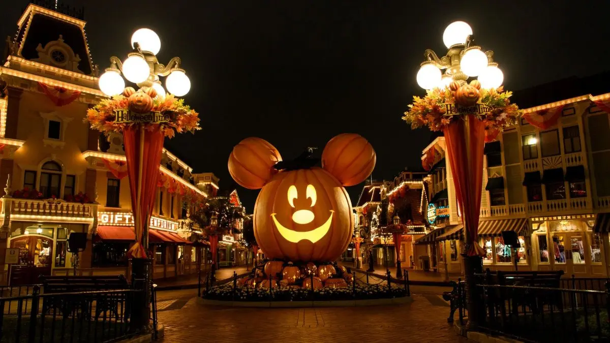 Disneyland Temporarily Closes Four Major Attractions Amid Halloween Rush