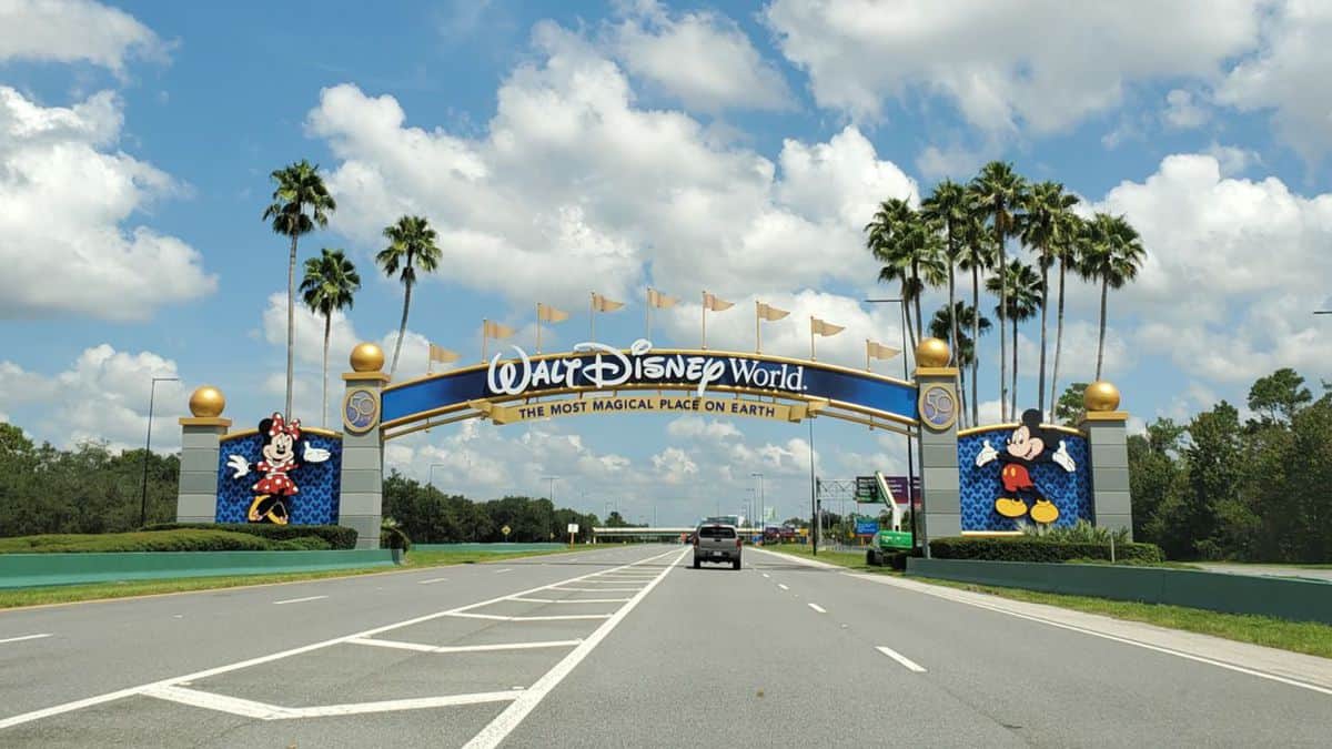 Florida Tourism District Plans $100M Disney World Road Upgrades