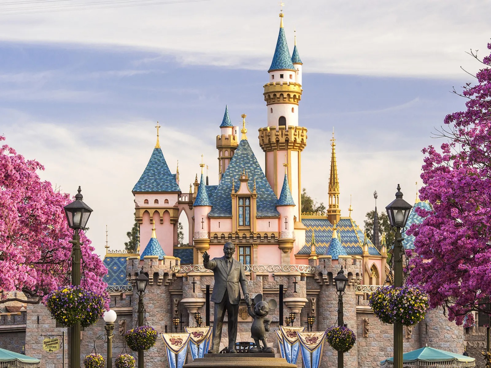 Disneyland Begins To Reimburse over $100k to Magic Key Holders