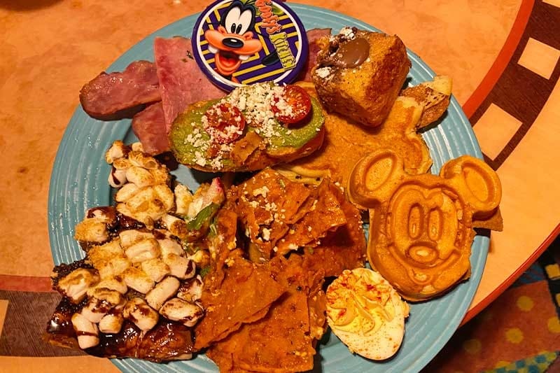 Breakfast at Goofy's Kitchen